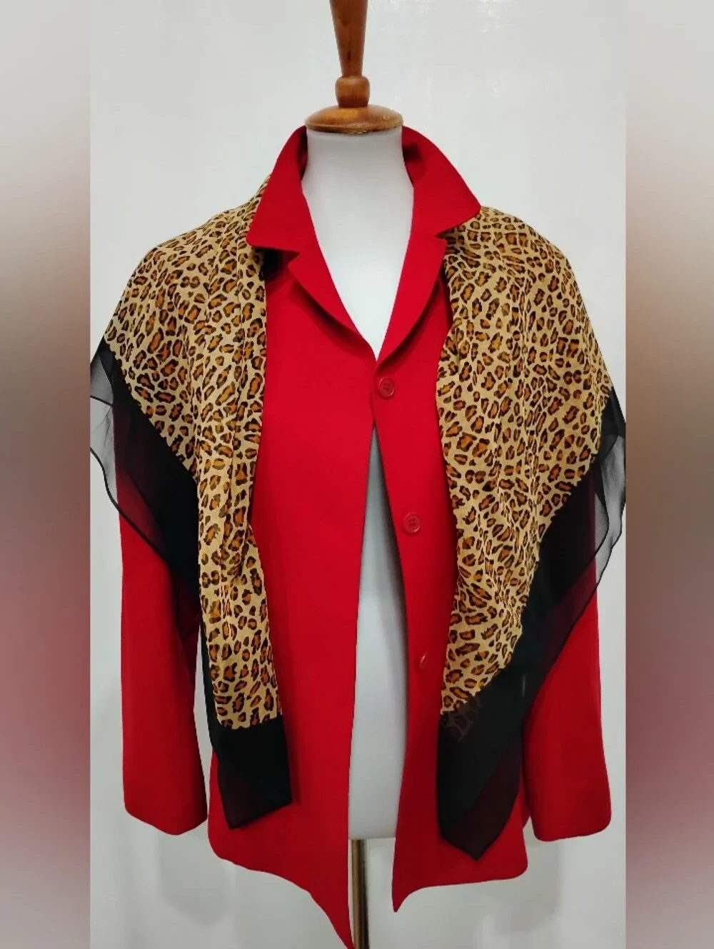 JOAN RIVERS LEOPARD PRINT SILK SHAWL